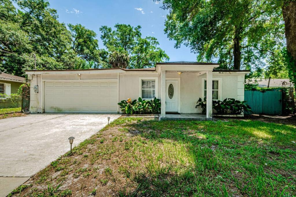 Beautiful Pool House In Old Seminole Heights! Tampa Exterior photo
